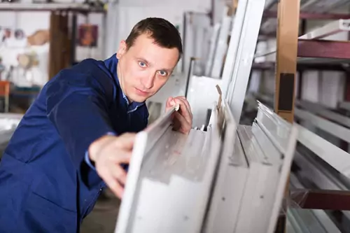 Polyframe Gathers No Moss After Duraflex Loss